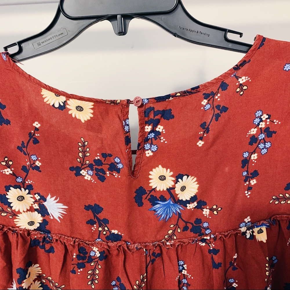 Smock Top with Ruffled Short Sleeve - Picture 6 of 7